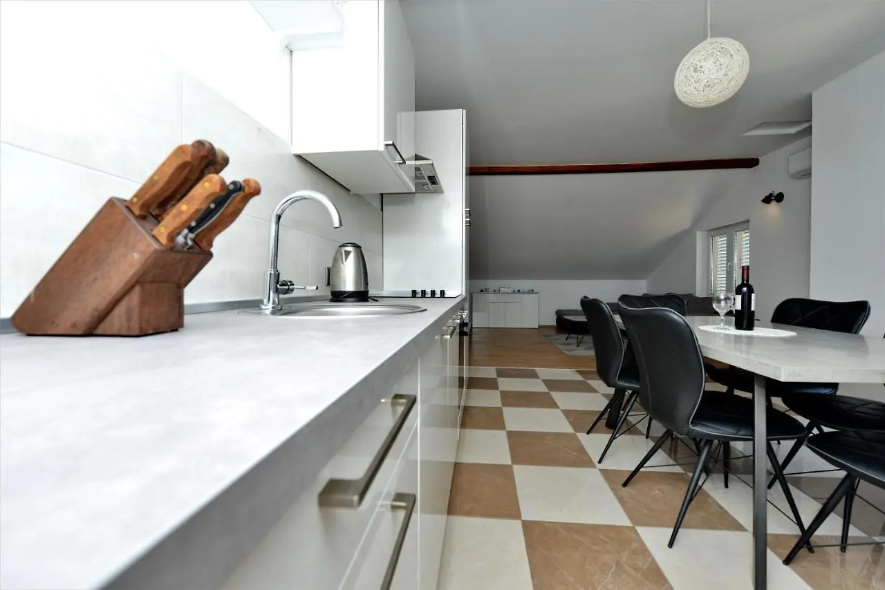 Apartments Blaza Bozava